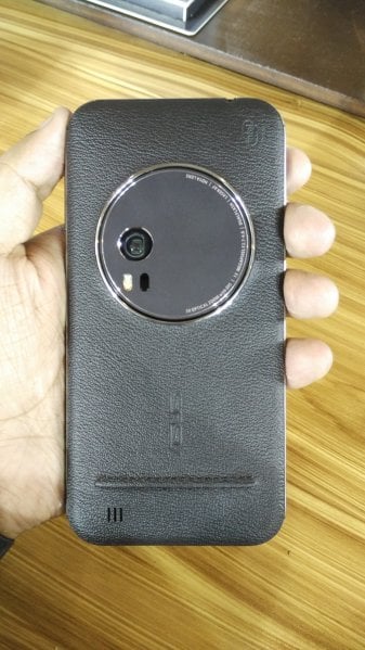 Zenfone Zoom back